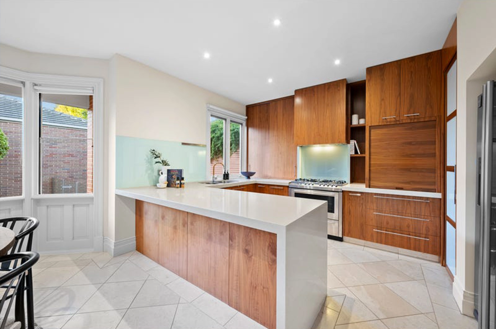 BAY57_KITCHEN
